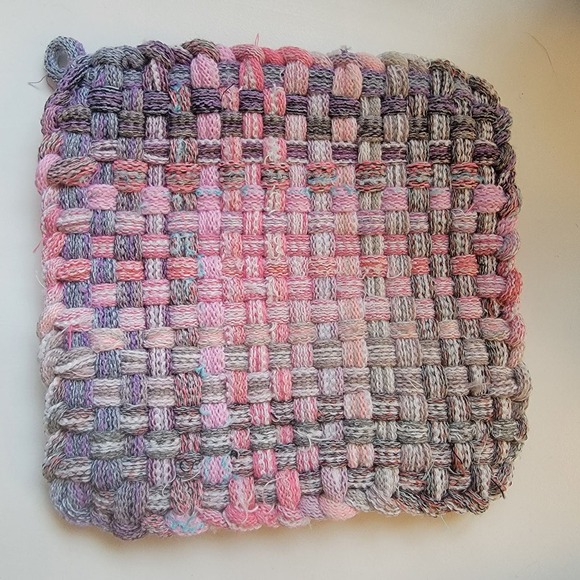 New Handmade Gray Violet Pink Pot Holder Hotpad 5.25" x 5.25" OOAK Cottage Folk - Picture 7 of 7